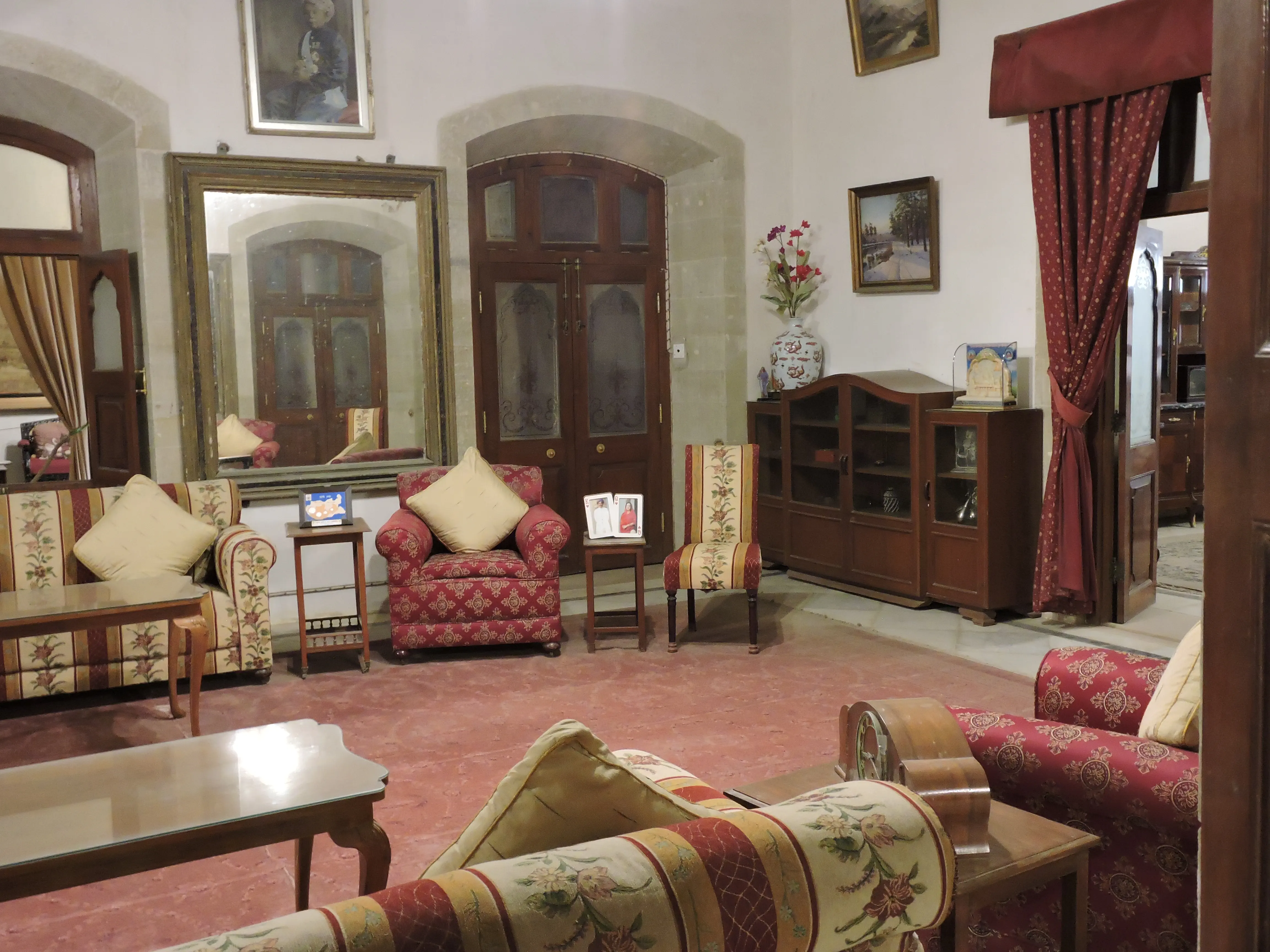 Vijay Vilas Palace - Interior Hall